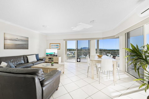Penthouse - Private Rooftop Spa - Dentist Find 1