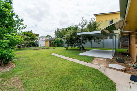 Pet Friendly Cutie - Bonham St, Bongaree - Dentist Find 2