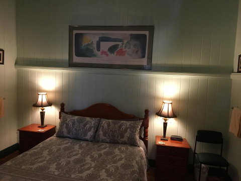 Pitstop Lodge Guesthouse B&B - Dentist Find 2