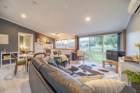 Platypus Waters B&B - Dentist Find 0