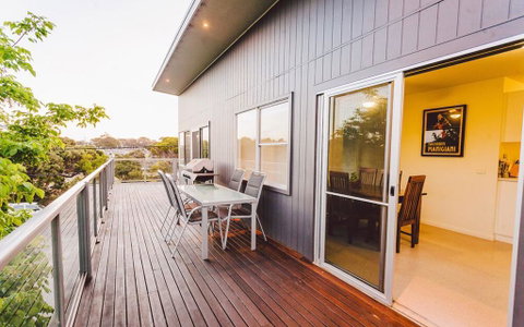 Point Lonsdale Holiday Apartments - Dentist Find 2
