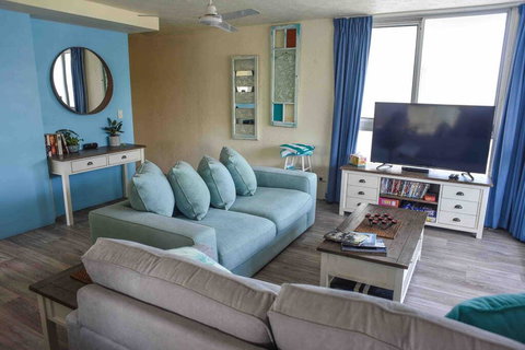 Pool, Tennis, Alexandra Headlands Oceanfront Resort - Dentist Find 1