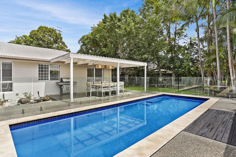 Poolside Noosa Oasis - Pet Friendly - Dentist Find 0