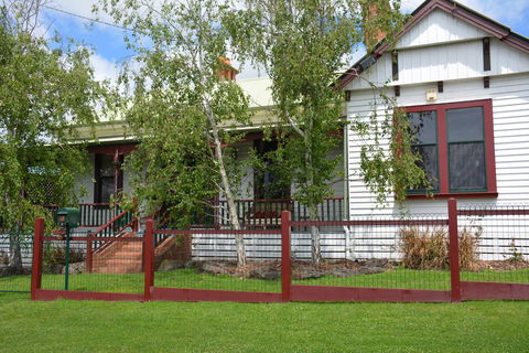 Portarlington Vicarage - Dentist Find 0