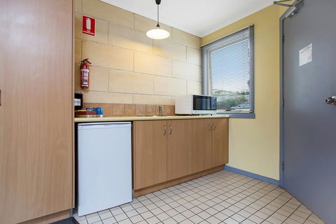 Portside Motel - Dentist Search 3