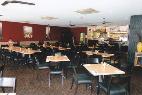 PRECINCT HOTEL GLADSTONE - Dentist Find 3