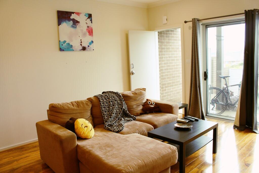 Private Room Awesome Amenities - Molonglo Valley