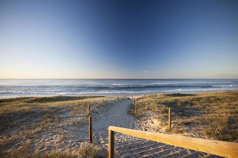Pullman Magenta Shores Resort - Dentists Australia 1