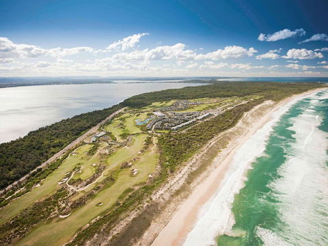 Pullman Magenta Shores Resort - Dentists Australia 0