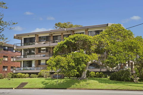 Quarterdeck 11 7 Stewart Street - Dentist Find 1