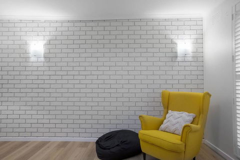 Quiet & Peaceful 3bed2bath HOME @Keilor Downs - Dentist Search 3