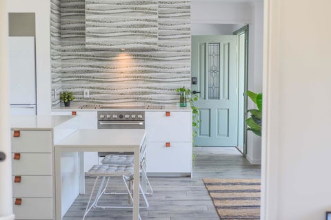 Quiet Pet Friendly Home 3 Houses To Beach Entry With Private Pool Walk To Shops - Dentist Search 0