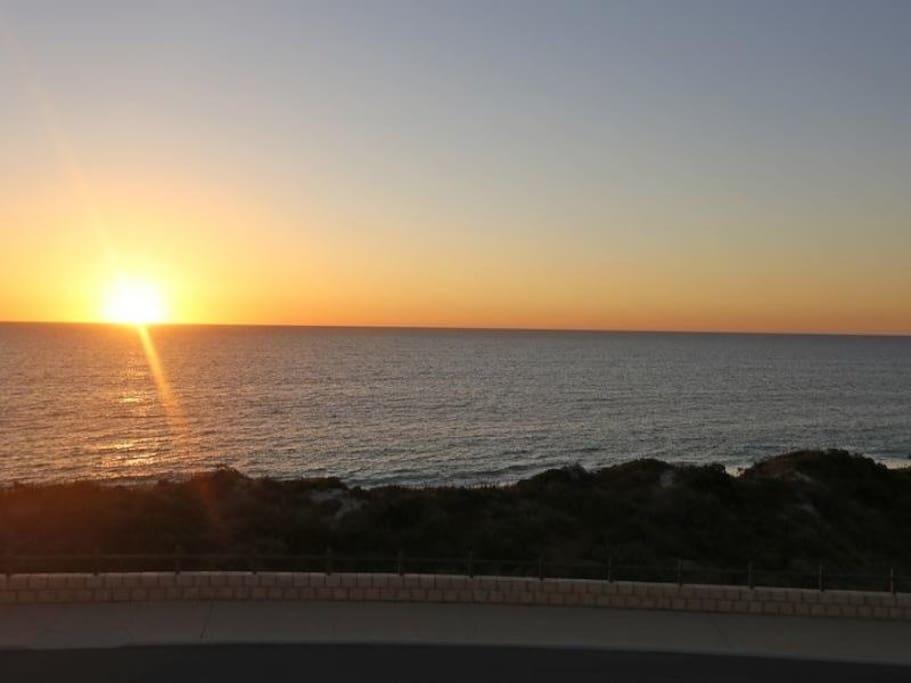 Quinns Beach Stay One