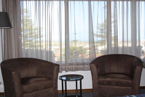 Raglan Motor Inn - Dentist Find 3