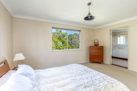 Rainbow Views - Rainbow Beach, Stunning Ocean Views And A Swimming Pool - Dentists Australia 3