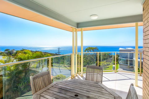 Rainbow Views - Rainbow Beach, Stunning Ocean Views And A Swimming Pool - Dentists Australia 0