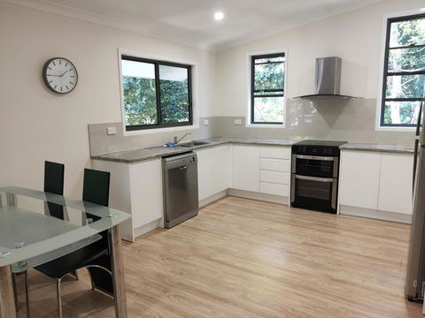 Rainforest Retreat - Dentist Search 3