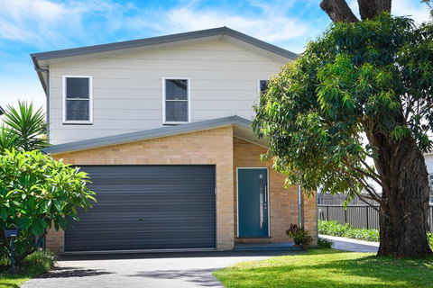 Rangoon Sunrise @ Minnamurra - Dentists Australia 0