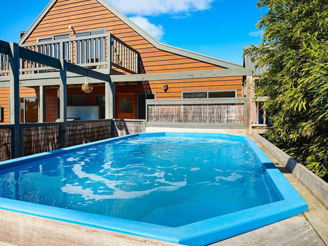 Relax At Red Rocks - Dentists Australia 0