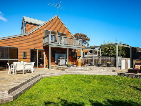 Relax At Red Rocks - Dentists Australia 1