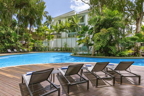 Relax In Palm Cove - Dentist Find 1
