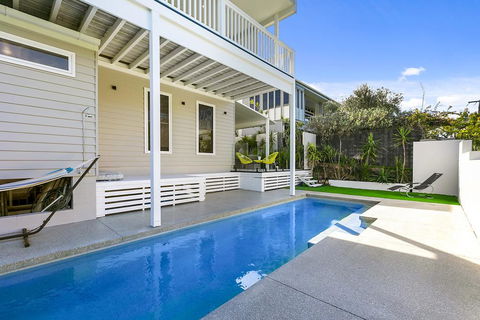 Relax In Style, Peregian Beach - Dentist Find 2