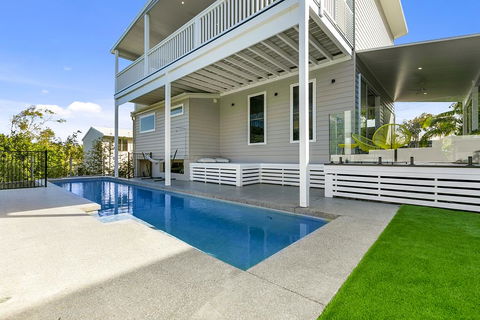 Relax In Style, Peregian Beach - Dentist Find 1
