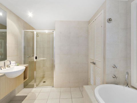 RESORT ON THE BEACH 6310 - TOP FLOOR - Dentist Find 2