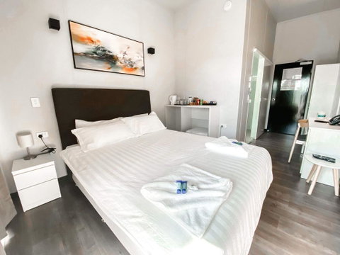 Richmond Midway Motel - Dentists Australia 0