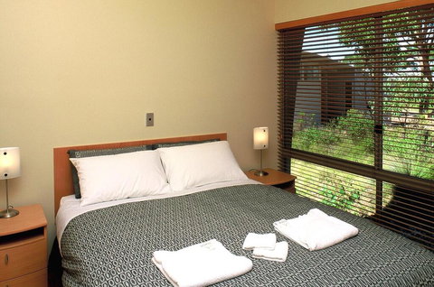 Ridgetop Retreats - Deep Creek Conservation Park - Dentist Search 1