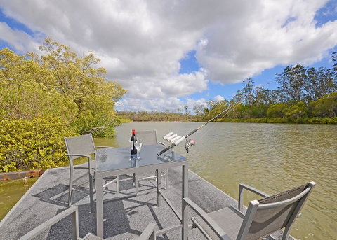 River Front Tranquil Retreat - Dentist Find 0