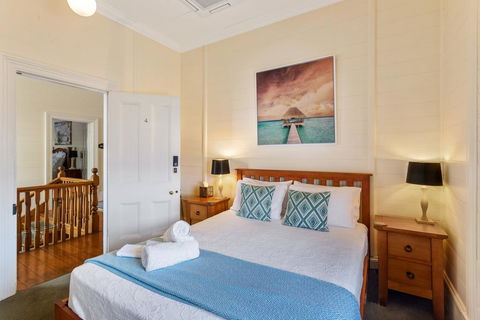 Riversleigh House - Dentist Find 1