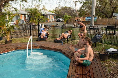 Rockhampton Backpackers YHA - Dentist Find 0