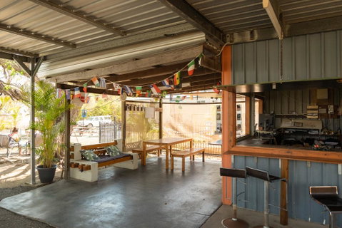 Rockhampton Backpackers YHA - Dentist Find 1