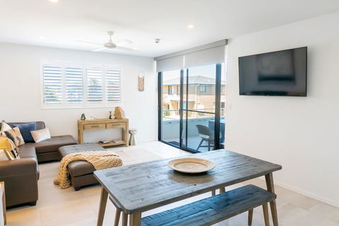 Rockpools 3 - Dentist Search 0