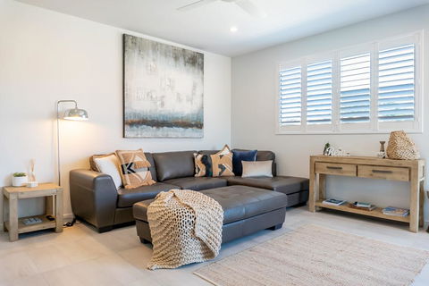 Rockpools 3 - Dentist Search 2