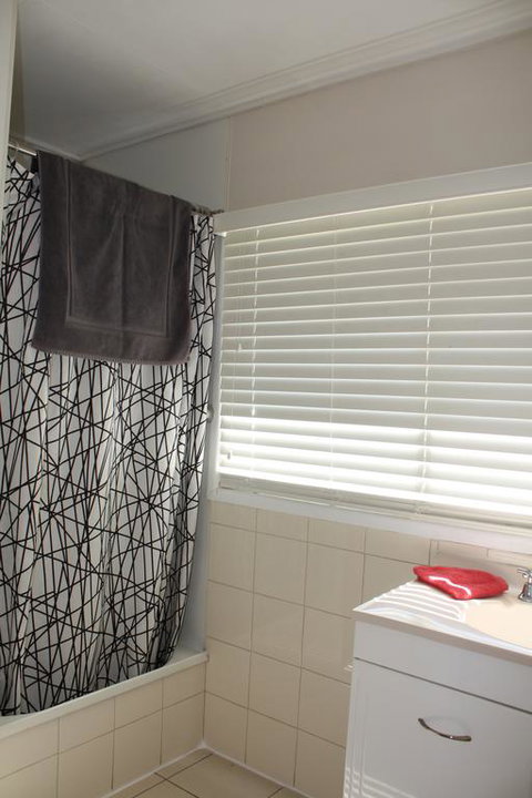 Roma Motel - Dentists Australia 3