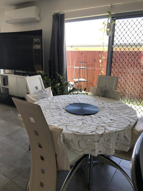 Room In Gold Coast - Dentist Find 2