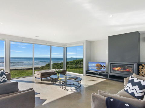 Saltwater Retreat - Dentist Find 1