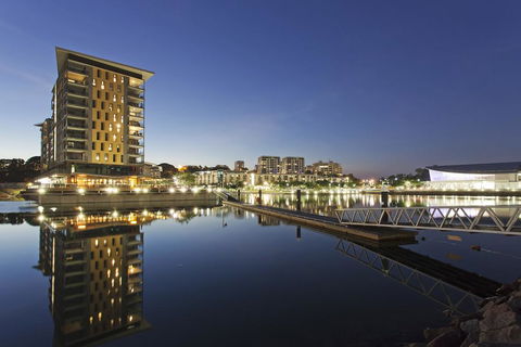 Saltwater Suites - 1,2 & 3 Bed Waterfront Apartments - Dentist Find 0