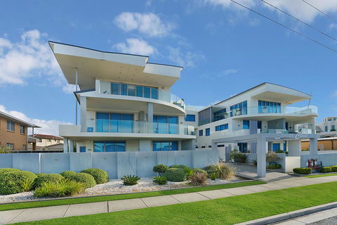 Samar Cove, Unit 8 - Dentists Australia 0
