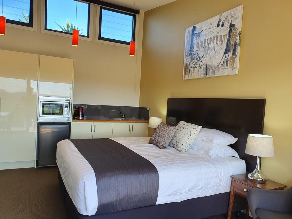 Sanctuary Hill Retreat