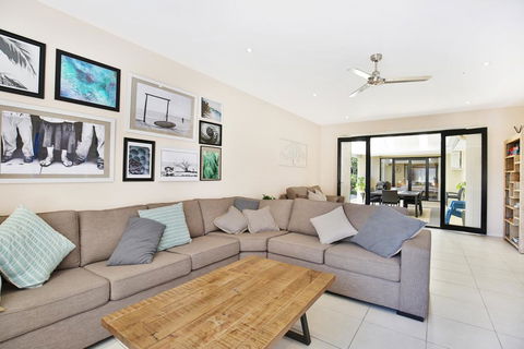 Sandy Bottom - Pet Friendly - 3 Min Walk To Beach - Dentist Find 2