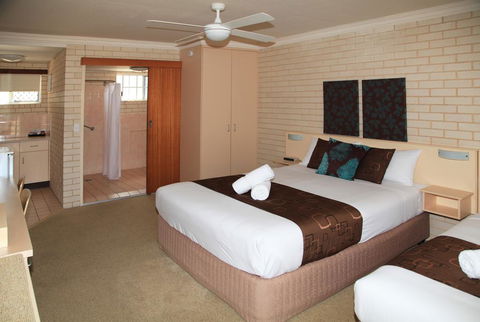 Santa Fe Motel And Holiday Units - Dentist Find 3