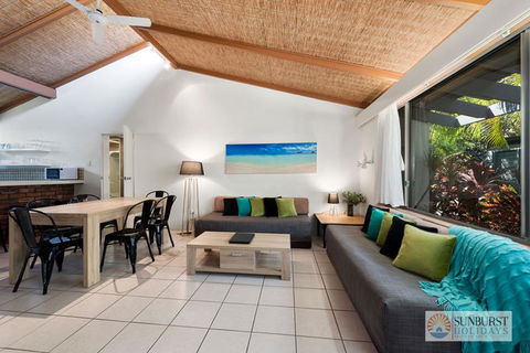 Sapphire Owl - Dentists Australia 0