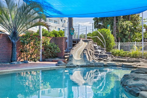 Sapphire Palms Motel - Dentists Australia 0