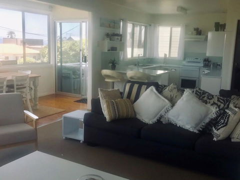 Scarlets By The Sea - Dentist Search 3