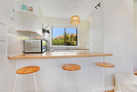 Scenic Shack - 4 Scenic Way - Dentist Search 1