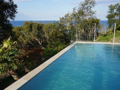 Scribbly Gums - Rainbow Beach, Ocean-front Spacious Home With Pool - Dentists Australia 3