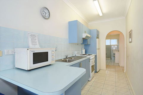 Sea Spray Apartments, Unit 1 - Dentists Australia 1